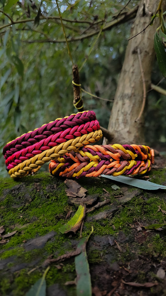 Paracordový obojek pro psa, obojek na míru, ručně pletený obojek pro střední i velké psy, elegantní obojek, praktický obojek, podzimní paracordový obojek