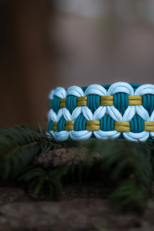 Nastavitelný paracordový obojek ve vzoru 'Infinity ♾️'