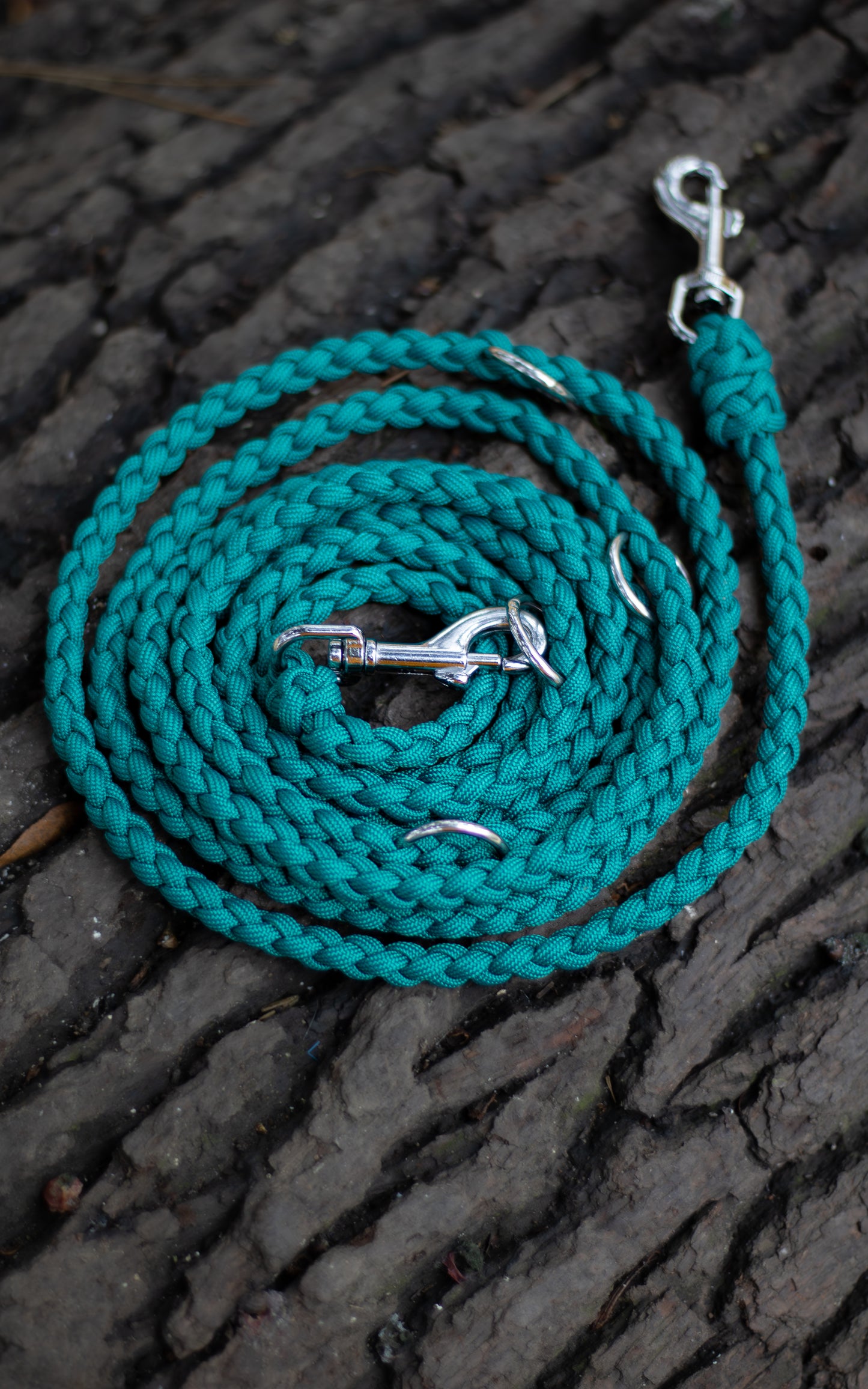 Přepínací paracordové vodítko ve vzoru 'Braids mini'