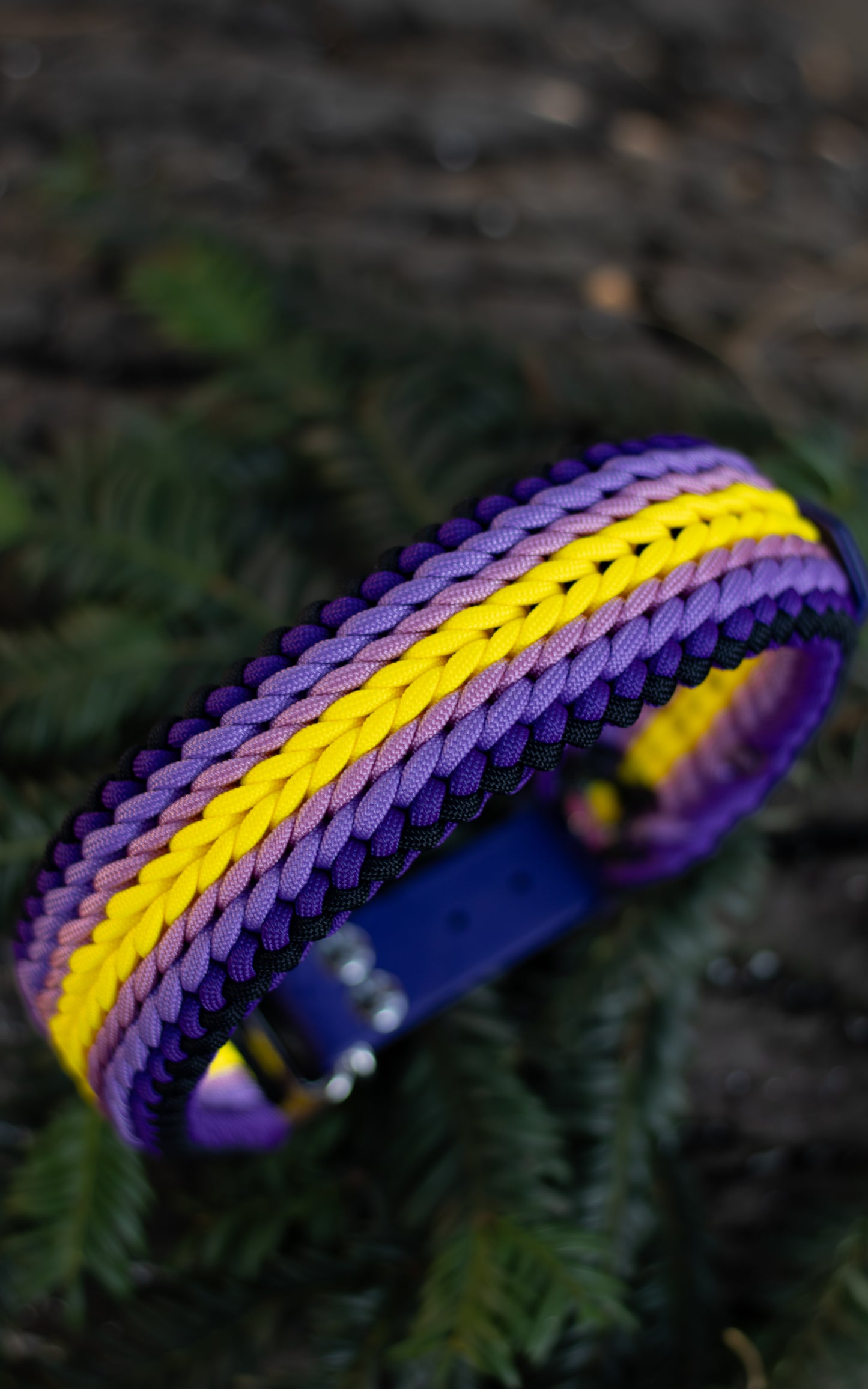 Nastavitelný paracordový obojek  ve vzoru 'Luna wide🌙' s BioThane popruhem