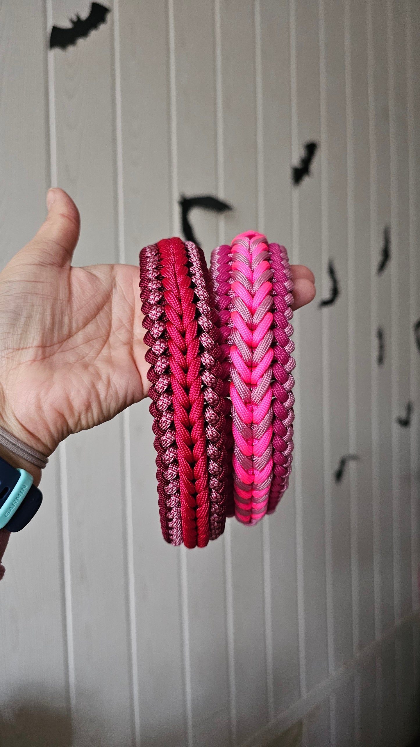 Paracordový obojek na míru ve vzoru 'Happiness'