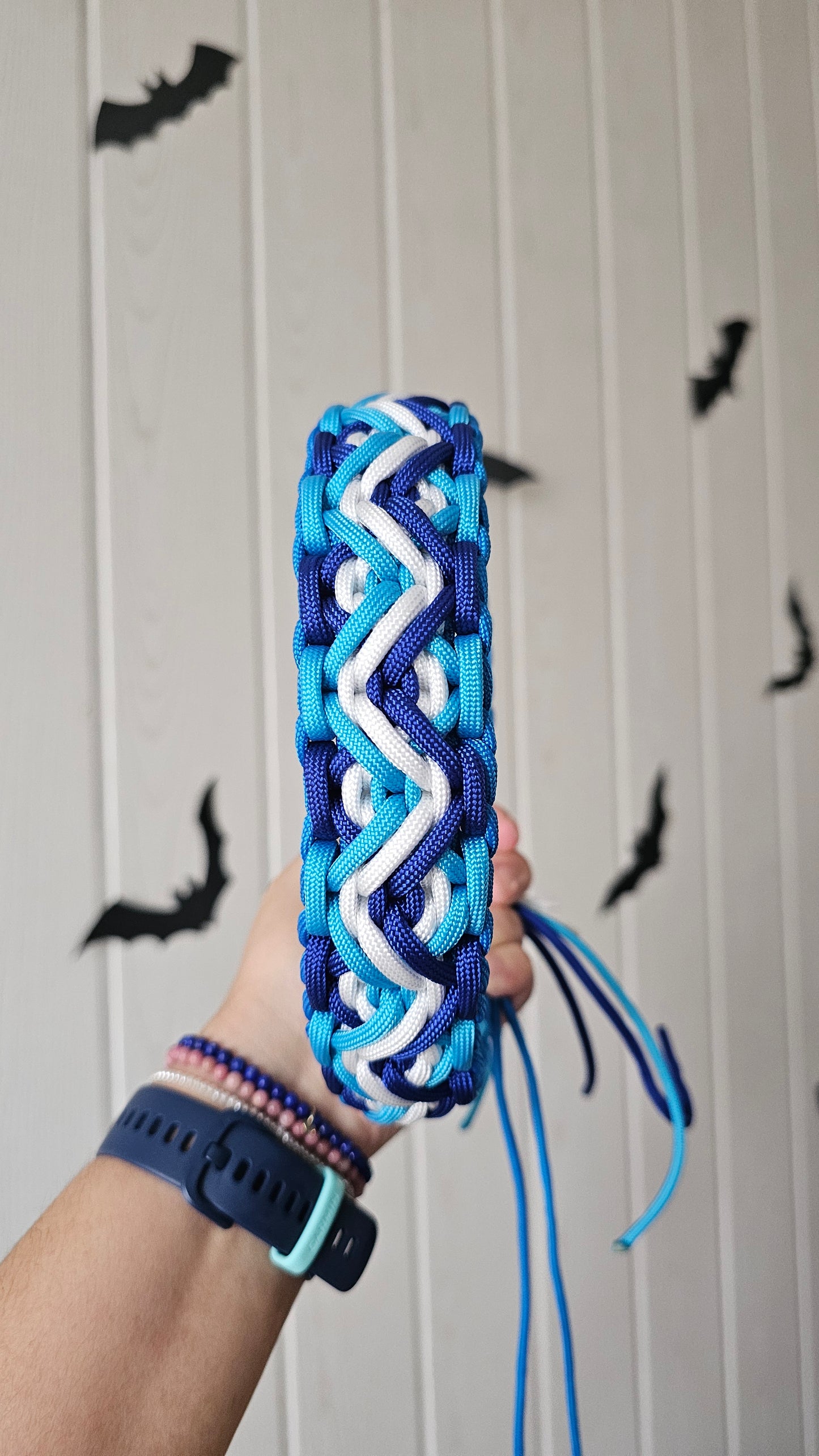 Paracordový obojek na míru ve vzoru 'Wind🌬️'