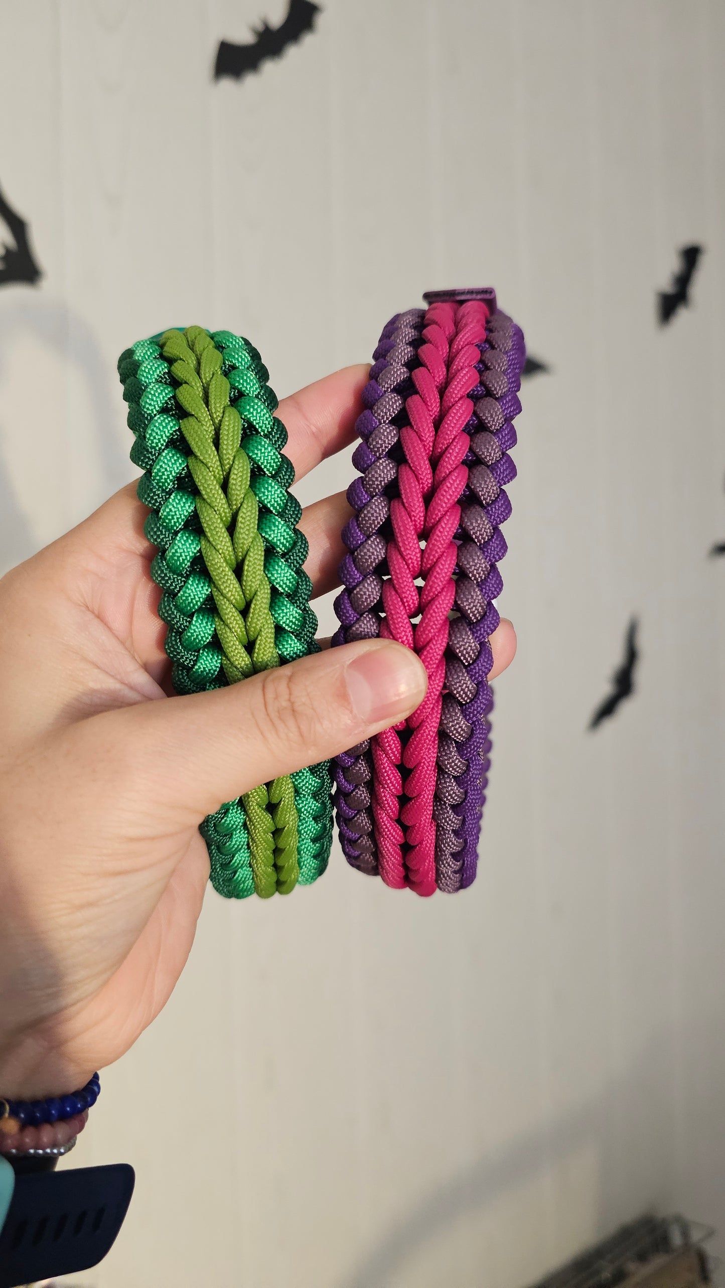 Paracordový obojek na míru ve vzoru 'Happiness'