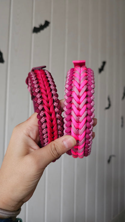 Nastavitelný paracordový obojek na míru s BioThane popruhem ve vzoru 'Vector'