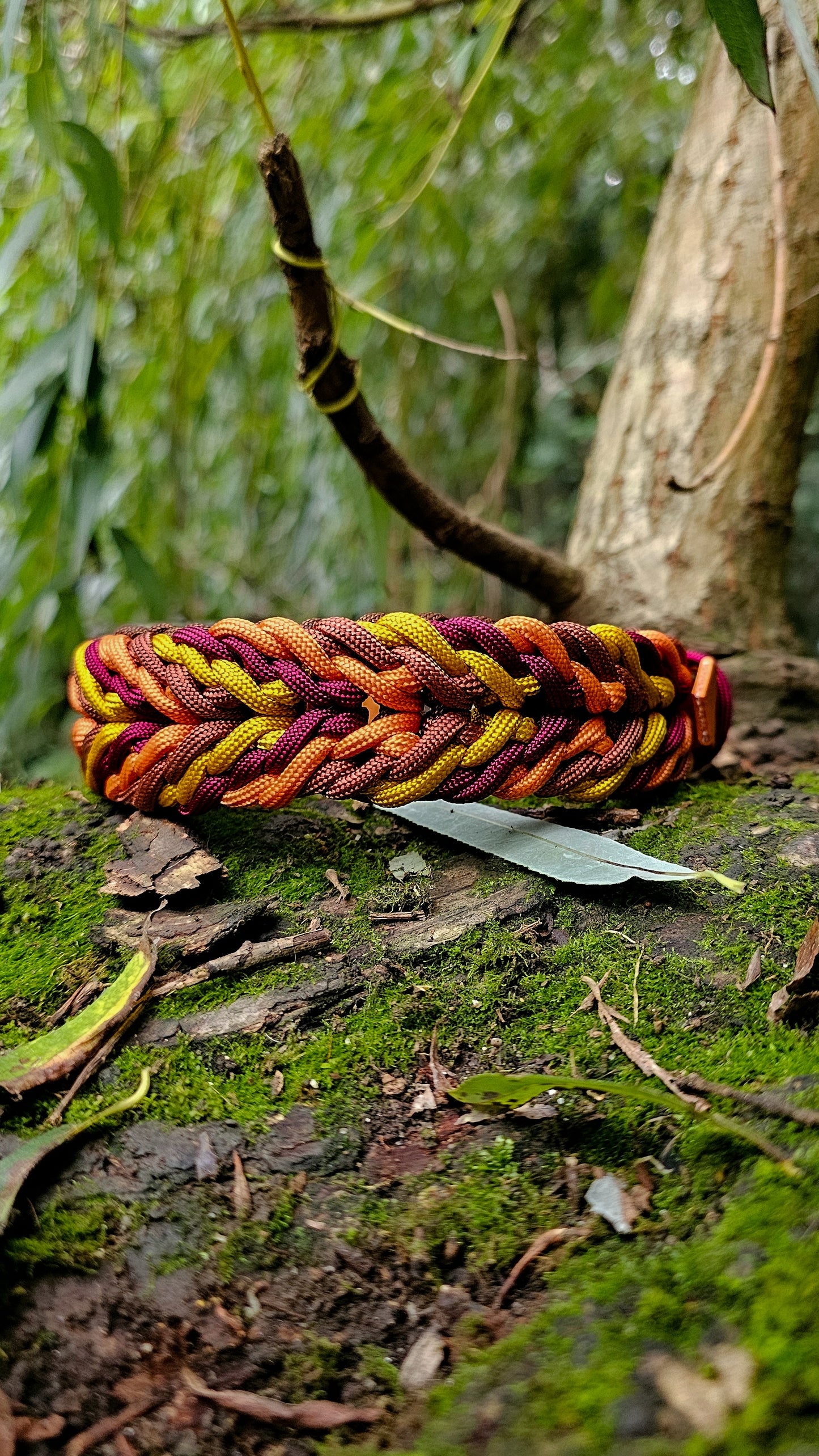 Paracordový obojek pro psa, obojek na míru, ručně pletený obojek pro střední i velké psy, elegantní obojek, praktický obojek, podzimní paracordový obojek