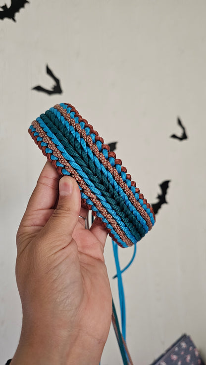 Nastavitelný paracordový obojek  ve vzoru 'Luna wide🌙' s BioThane popruhem