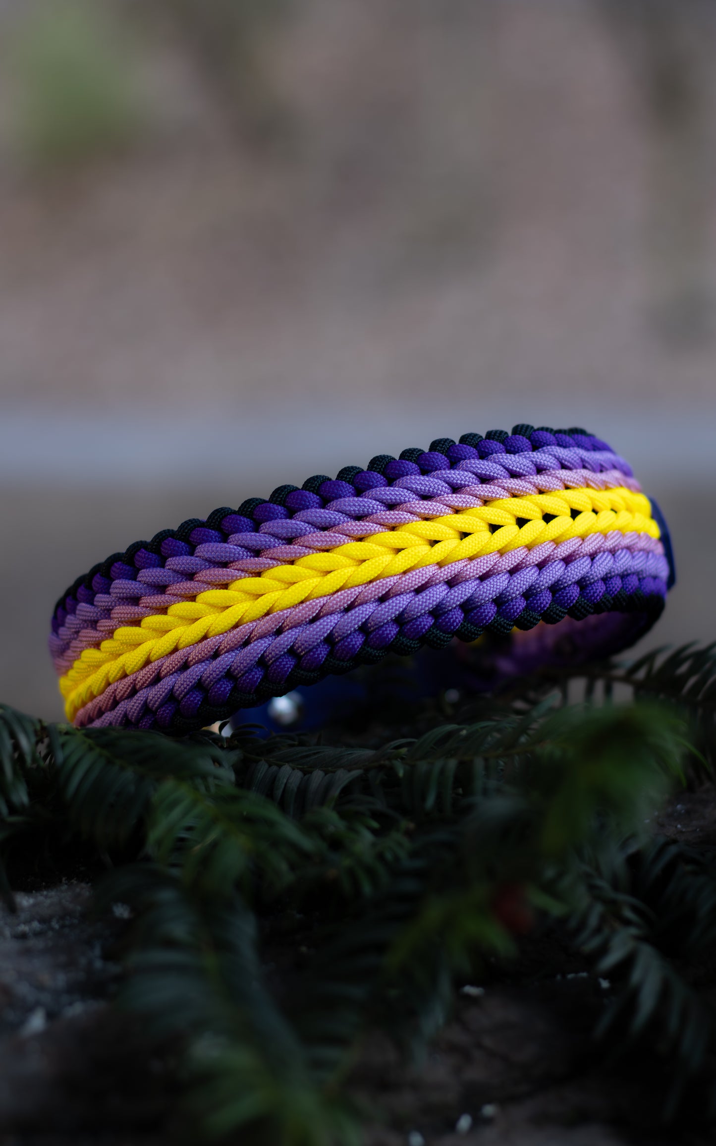 Nastavitelný paracordový obojek  ve vzoru 'Luna wide🌙' s BioThane popruhem