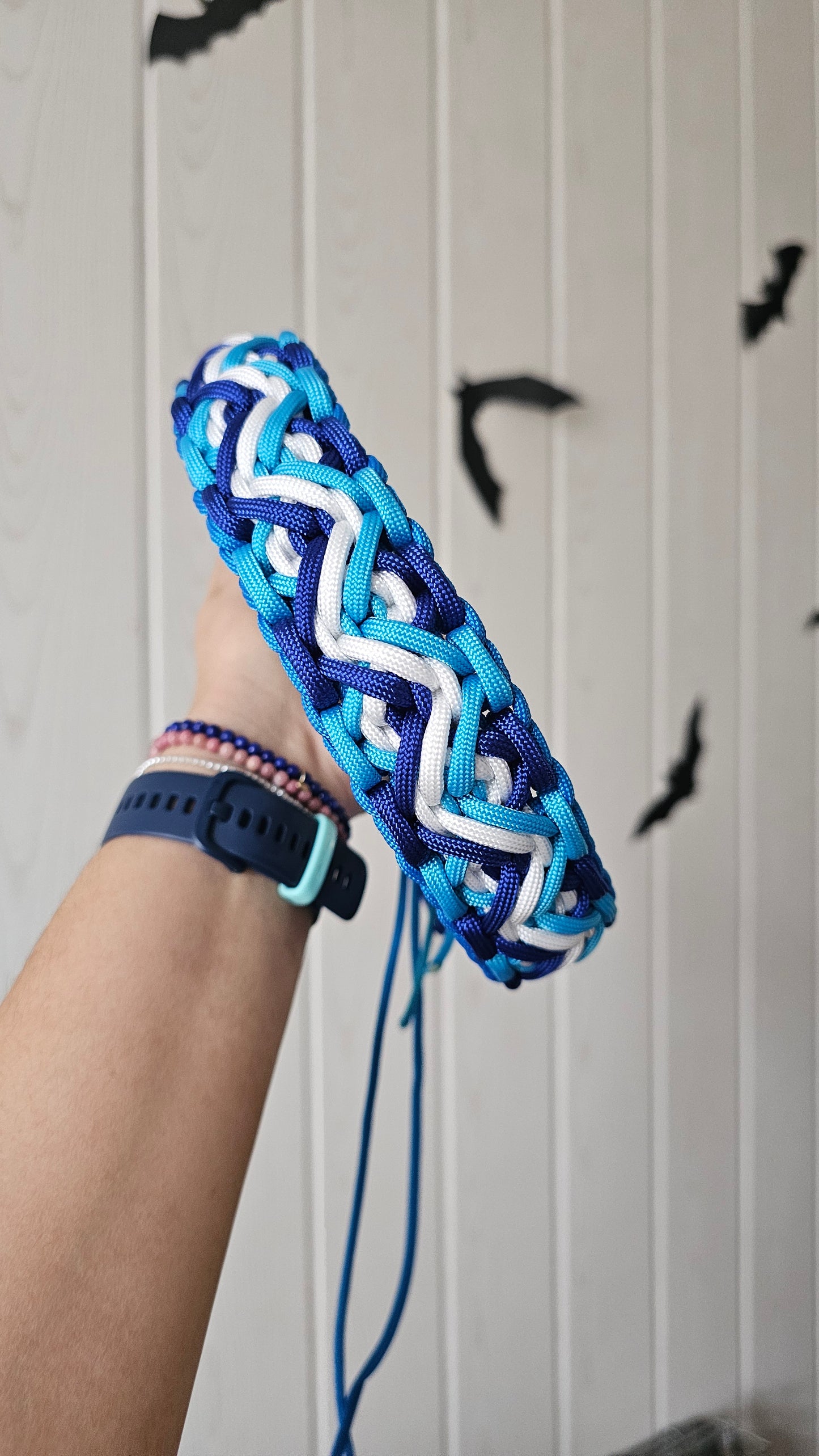 Paracordový obojek na míru ve vzoru 'Wind🌬️'