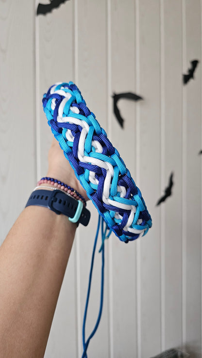 Paracordový obojek na míru ve vzoru 'Wind🌬️'